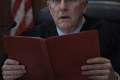 PART 2 YOUR SISTER TRIED TO GET YOU DISBARRED—BUT WHEN THE JUDGE READ HER PRIVATE EMAILS OUT LOUD, THE WHOLE COURTROOM TURNED ON HER