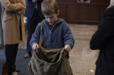 PART 2  TITLE: THEY THOUGHT THE LITTLE BOY WAS DRAGGING TRASH INTO THE BANK — THEN THE POLICE OPENED THE LETTER AND EXPOSED THE REAL THIEF