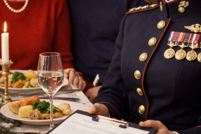 MY FIANCÉ’S PARENTS SLID ME A PRENUP AT CHRISTMAS BECAUSE THEY THOUGHT I WAS BROKE — THREE MONTHS LATER, I LEARNED THEIR “OLD MONEY” WAS A LIE