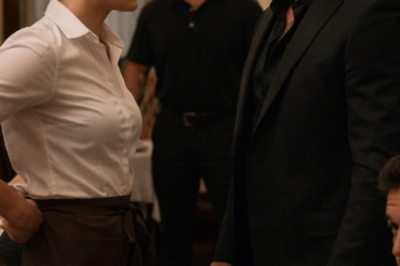 “Shout At Me Again And I’ll End You,” Waitress Warned Mafia Boss — His Reaction Shocked All